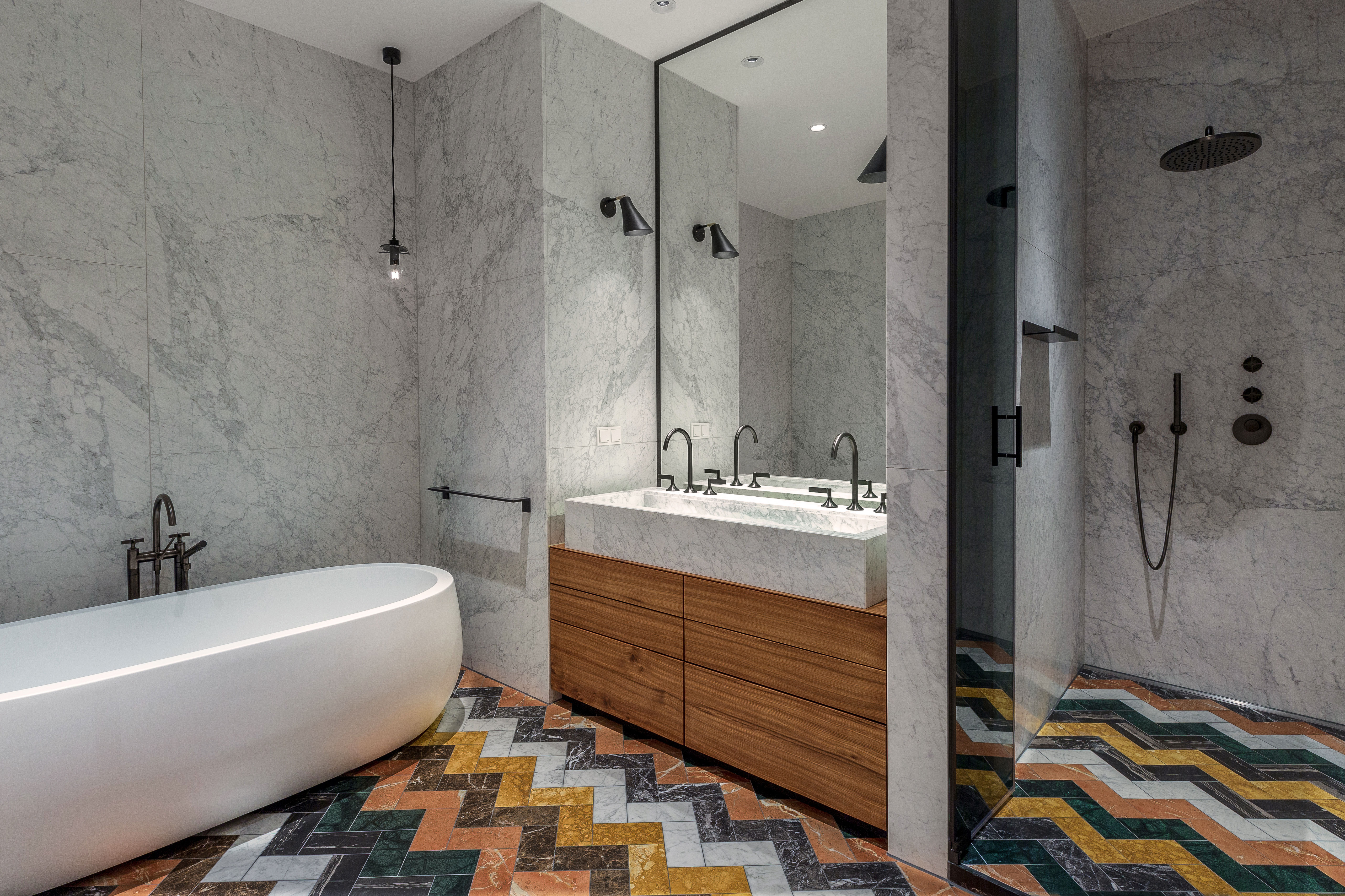 BU: The Wellness Loft - Master Bathroom (Photo: Andreas Bohlender)