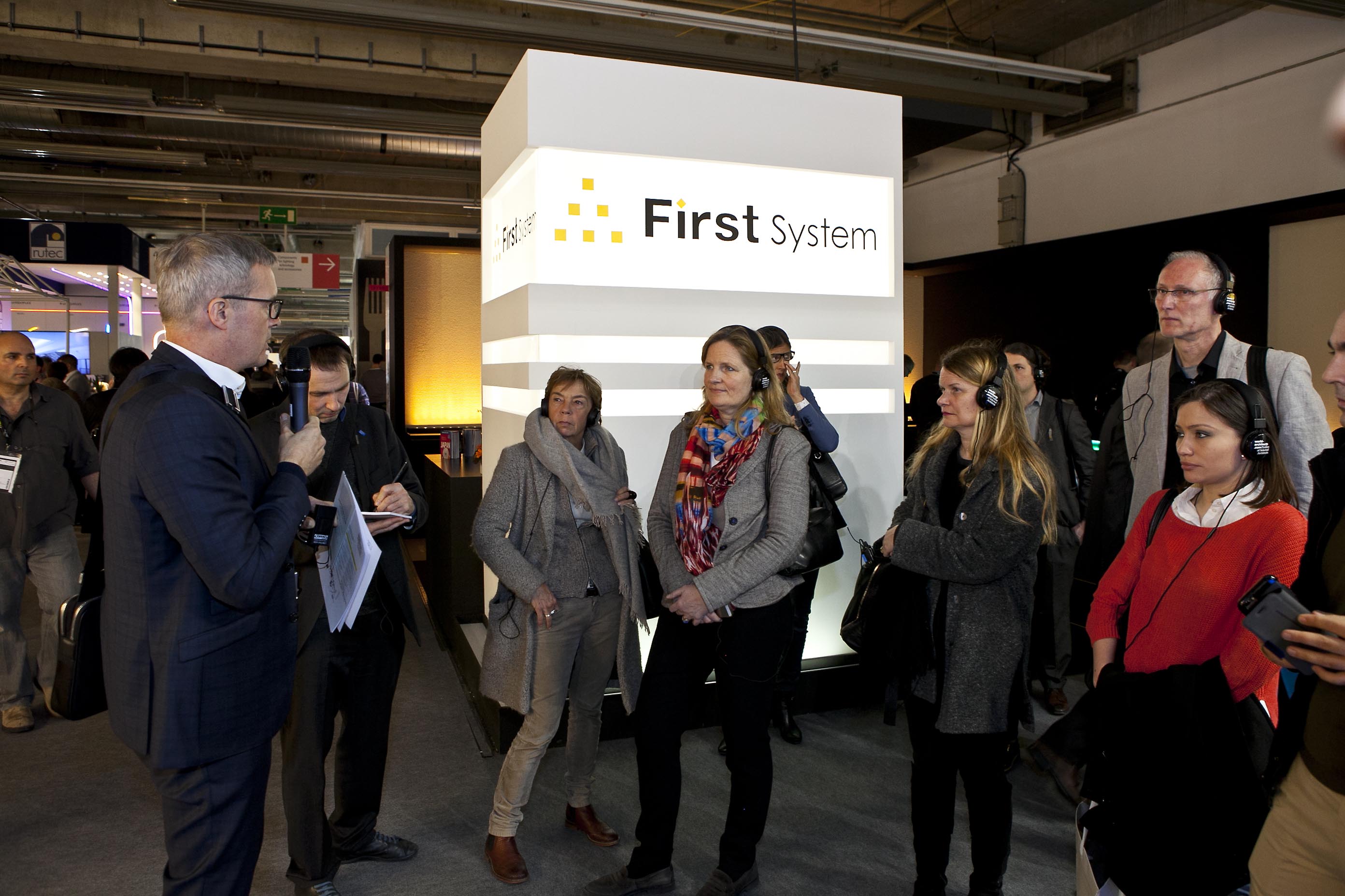 «LED = flickerfree: something new?» Tour by Michael F. Rohde at Light+Building